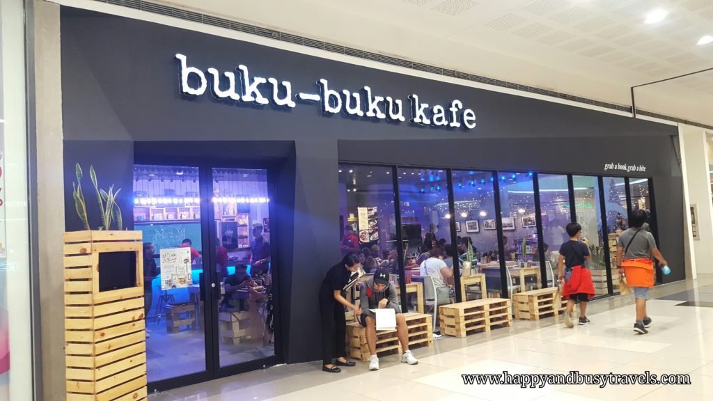 Buku Buku Kafe Happy And Busy Travels