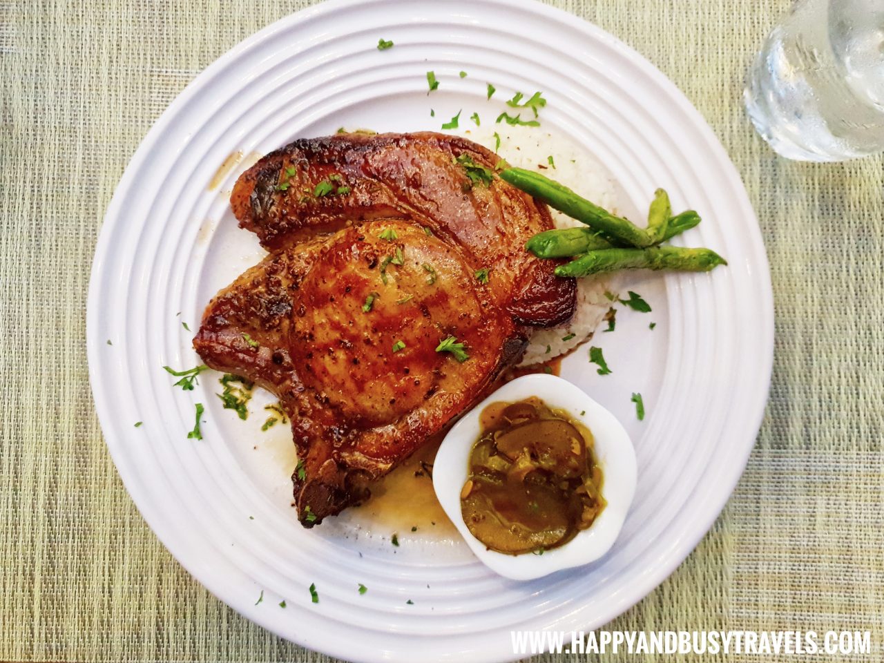 Where to Eat in Tagaytay? Happy and Busy Travels