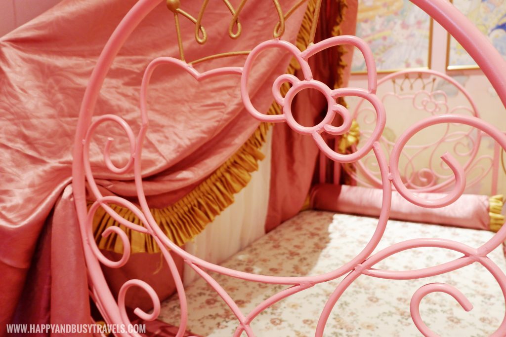 Hello Kitty bed railings