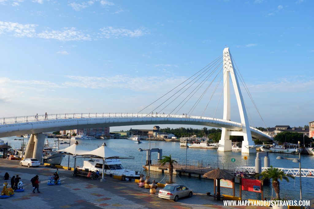 Lover's Bridge 情人桥 Tamsui Fisherman's Wharf - Happy and Busy Travels to Taiwan