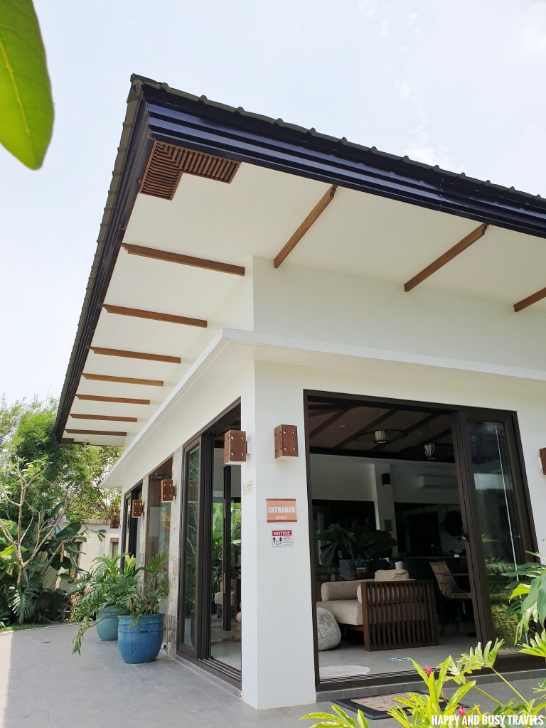 Baliraya Resort and Spa 55 - dinning area restaurant - Happy and Busy Travels to Laguna