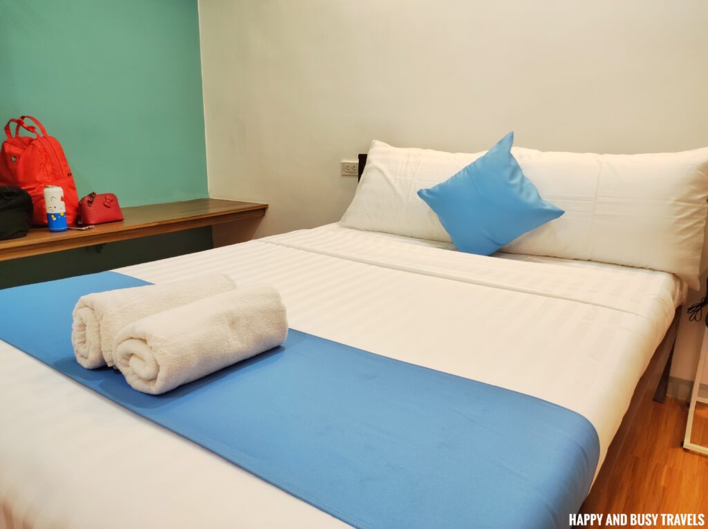 superior deluxe room Arzo Hotel Makati Premier Annex - Where to stay in Makati budget hotel - Happy and Busy Travels