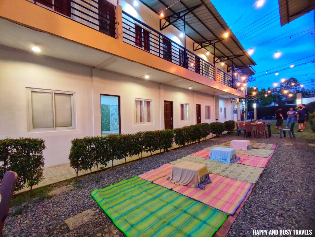 picnic mats rooms Albertos by DJ Seungli Suites and Resort - Where to stay in amadeo cavite - private resort - Happy and Busy Travels