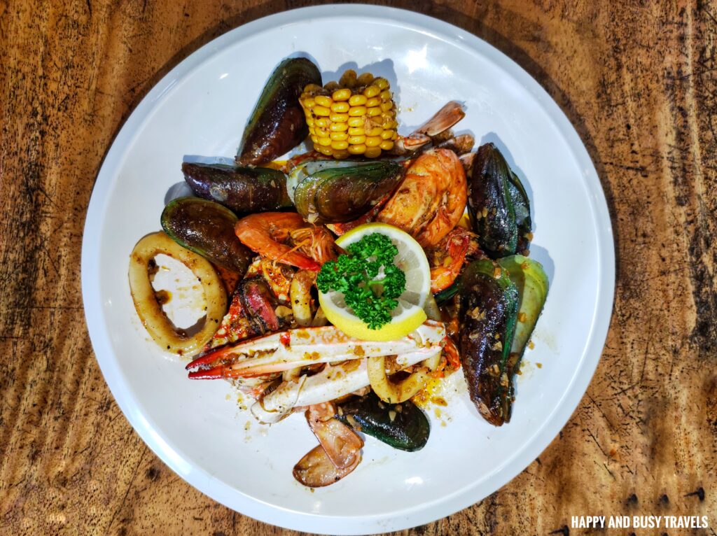 seafood boil Ka Rey Seafood Restaurant - Where to eat Tagaytay party tray - Happy and Busy Travels