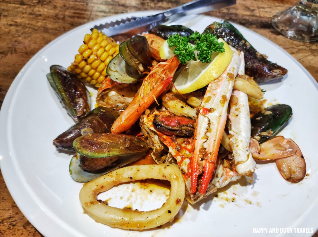 seafood boil Ka Rey Seafood Restaurant - Where to eat Tagaytay party tray - Happy and Busy Travels