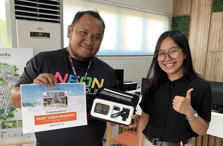 01 Hobbyist Mart Juden Baradas from Bacolod City bested other participants to win a brand new GoPro Hero 11. Handing over the prize was Angelika Jainga of Camella Bacolod Marketing Team