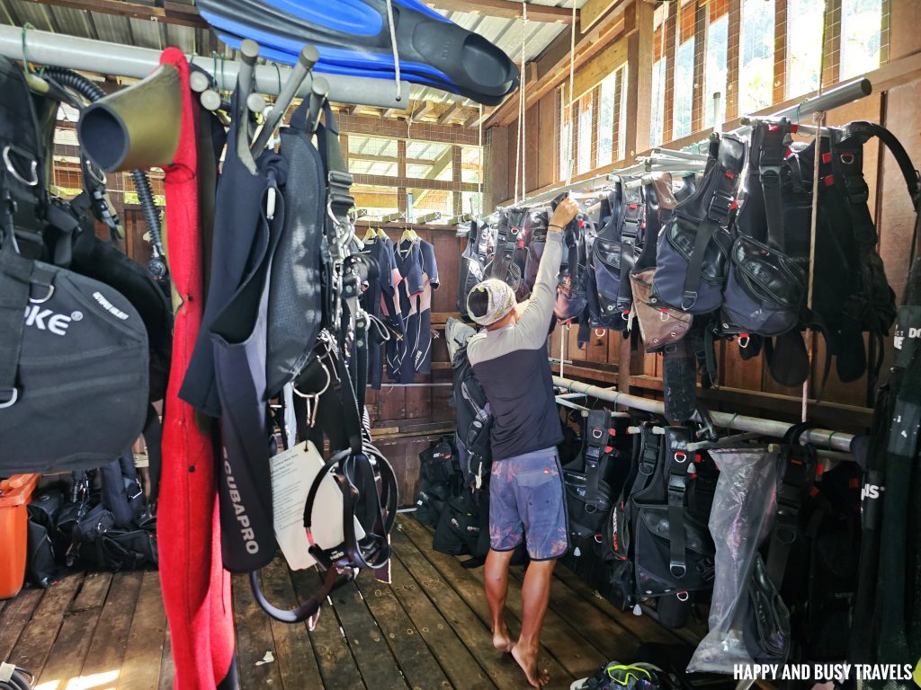 Kota Kinabalu Scuba Diving 10 - equipments Downbelow Marine and Wildlife Adventures in Borneo What to do in Gaya Island - Sabah Tourism Happy and Busy Travels