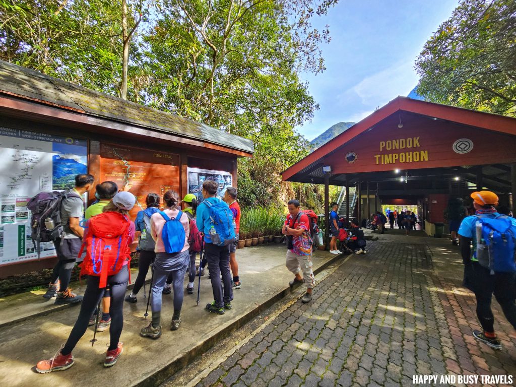 Climbing mount kinabalu 10 - introduction where to book travel agency how to climb tips kota kinabalu sabah malaysia highest peak south east asia mountain - Happy and Busy Travels