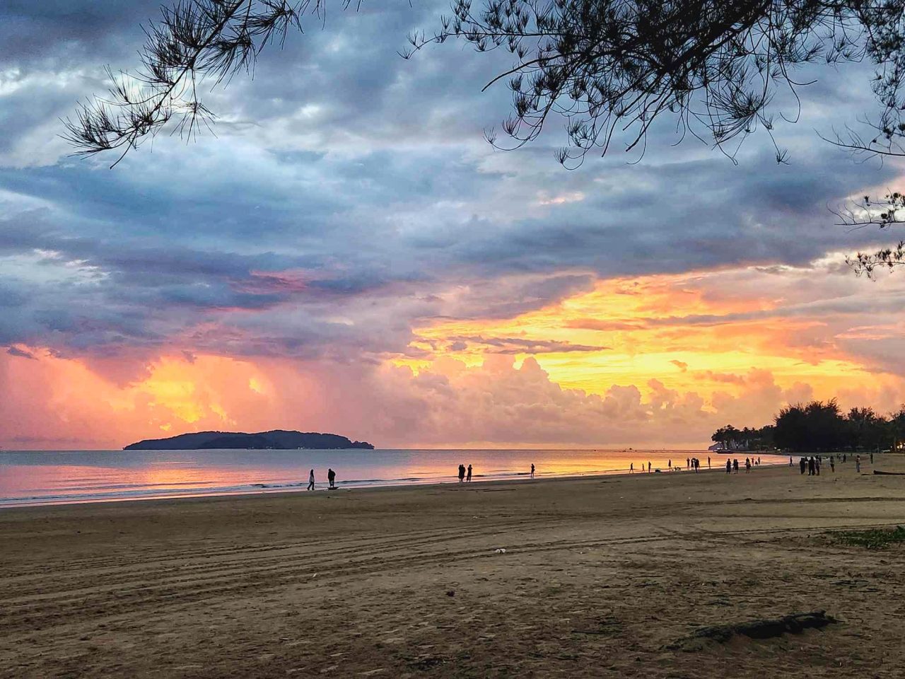Kota Kinabalu Tourist Spots - Happy and Busy Travels