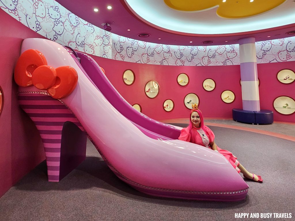 Universal Studios Japan 77 - Hello Kitty's Ribbon Collection Universal Wonderland Osaka Where to go USJ - Happy and Busy Travels