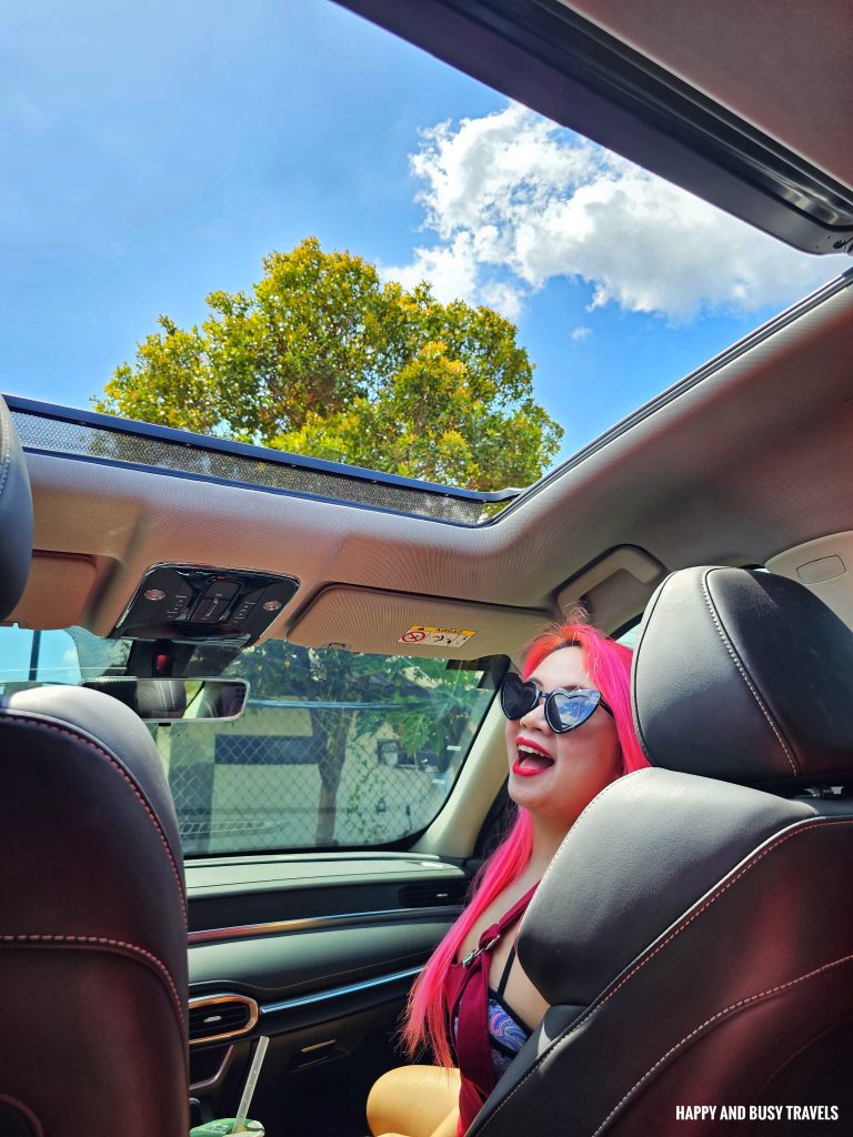 JETOUR X70 Plus 11 - Sunroof Features Experience Review Car SUV Vehicle - Happy and Busy Travels